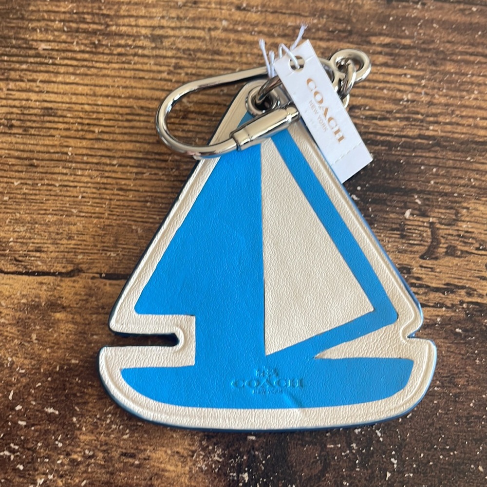 ⛵️Coach SAILBOAT BAG CHARM F65870⛵️ - Picture 2 of 3